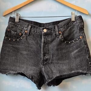 Black denim studded shorts Levi's 501 90s vibe #grunge #y2k